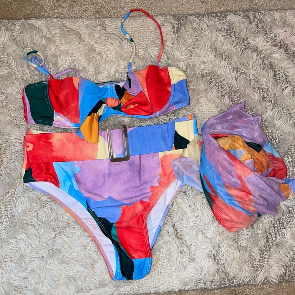 High waisted bikini
